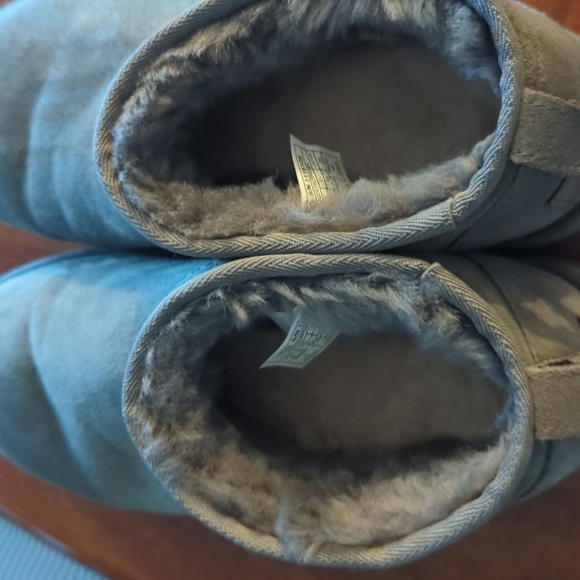 UGG Classic Ultra Mini - Picture 7 of 11